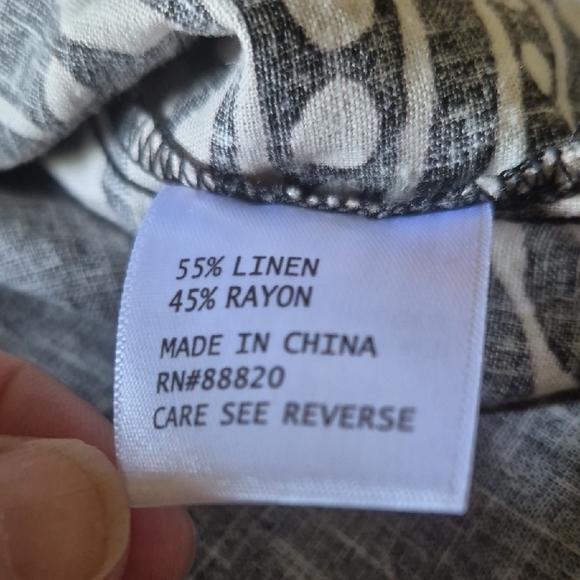 Christian Siriano Black White Boxy  Button Down Top 2x Linen Blend 3/4 Sleeve - Picture 9 of 13